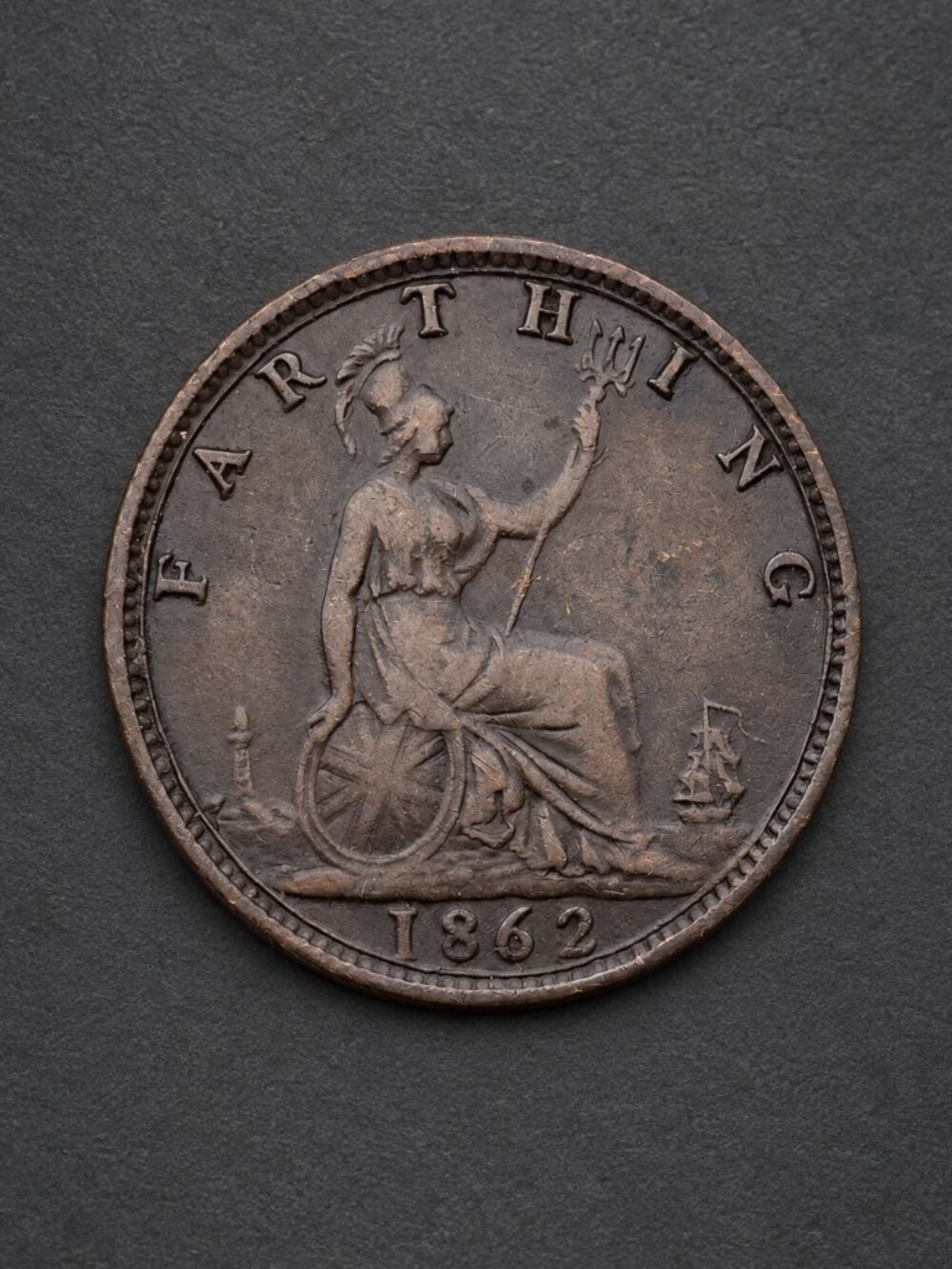 1862 Great Britain Farthing Queen Victoria Young Head Bronze Coin KM#747